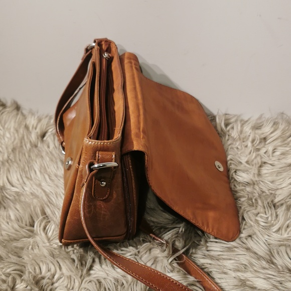 Giani Bernini Cognac Smooth Leather Fold Over Flap Shoulder Bag - Picture 2 of 10